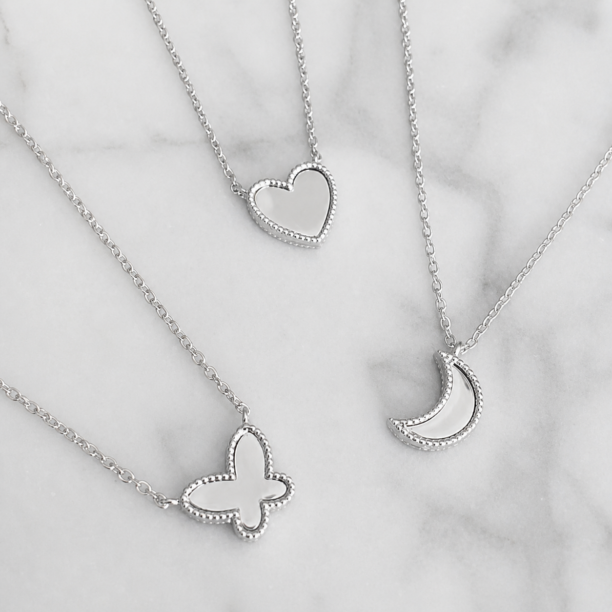 Collares pendientes