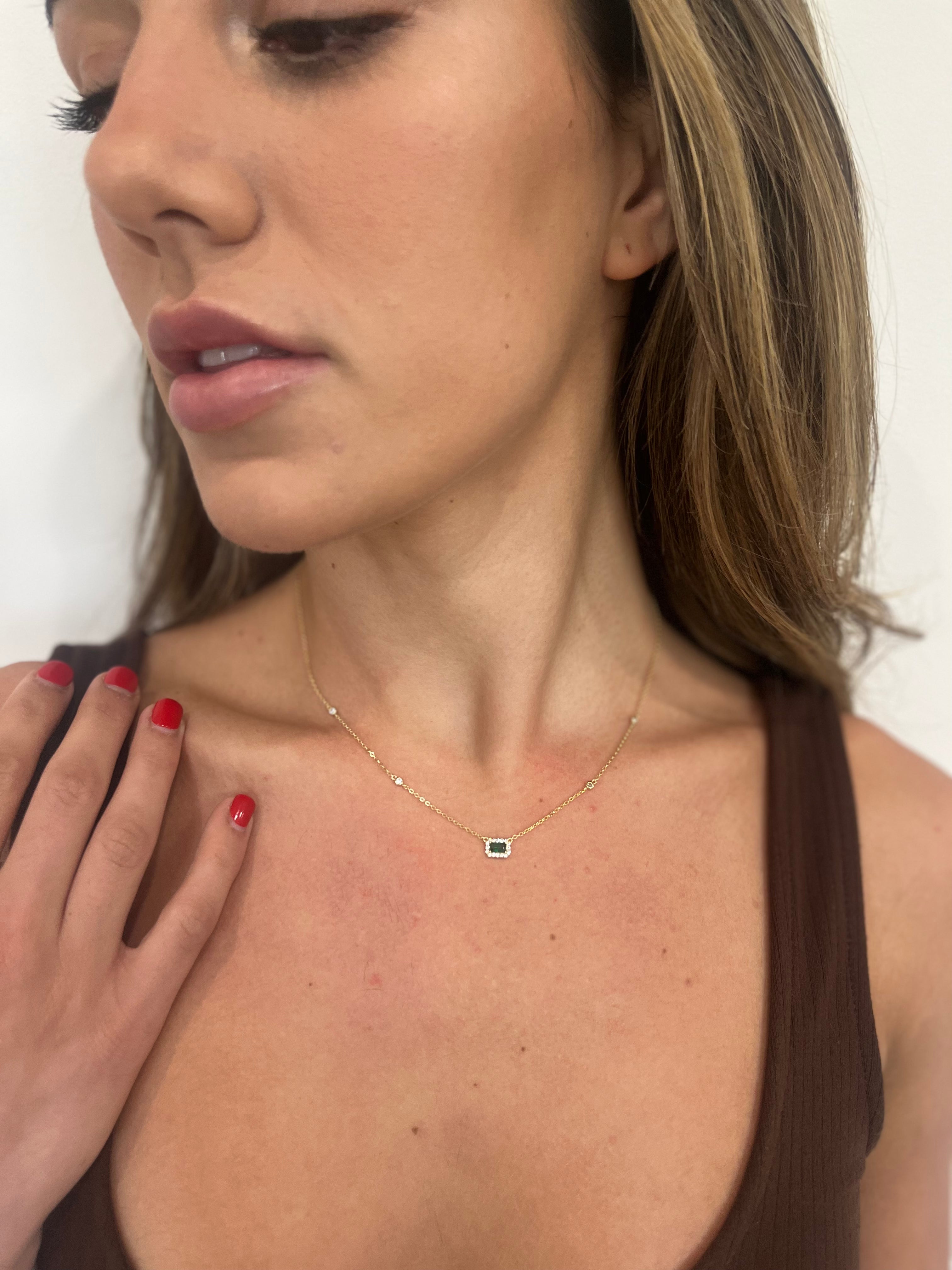 Collar Nora Esmeralda