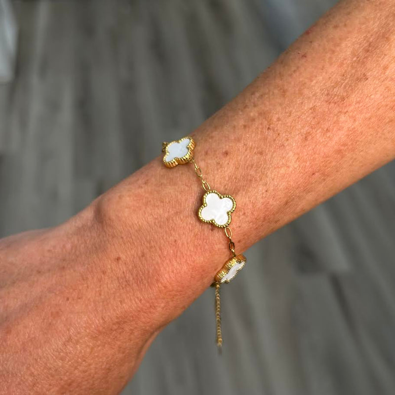 Pearly Clover Bracelet