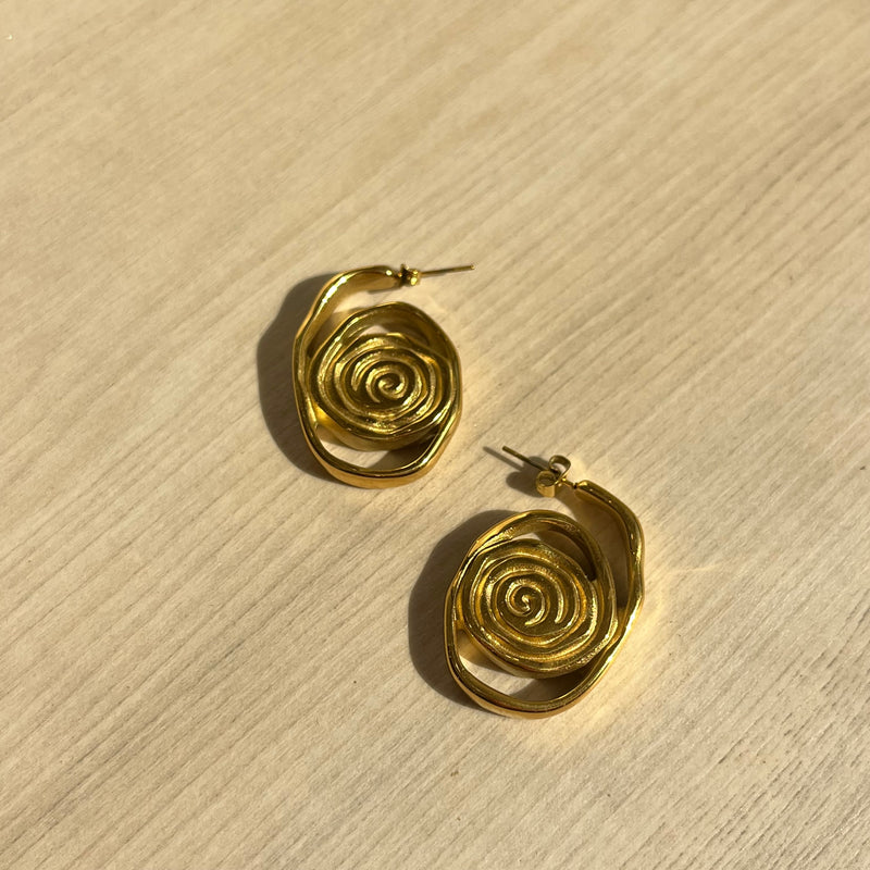 Izzy Swirl Earring