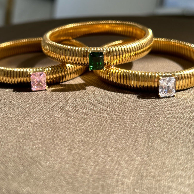 Ladies Gold Bracelets For Wedding And Party Wear at 10000.00 INR in Mumbai  | Pan Gems Llp
