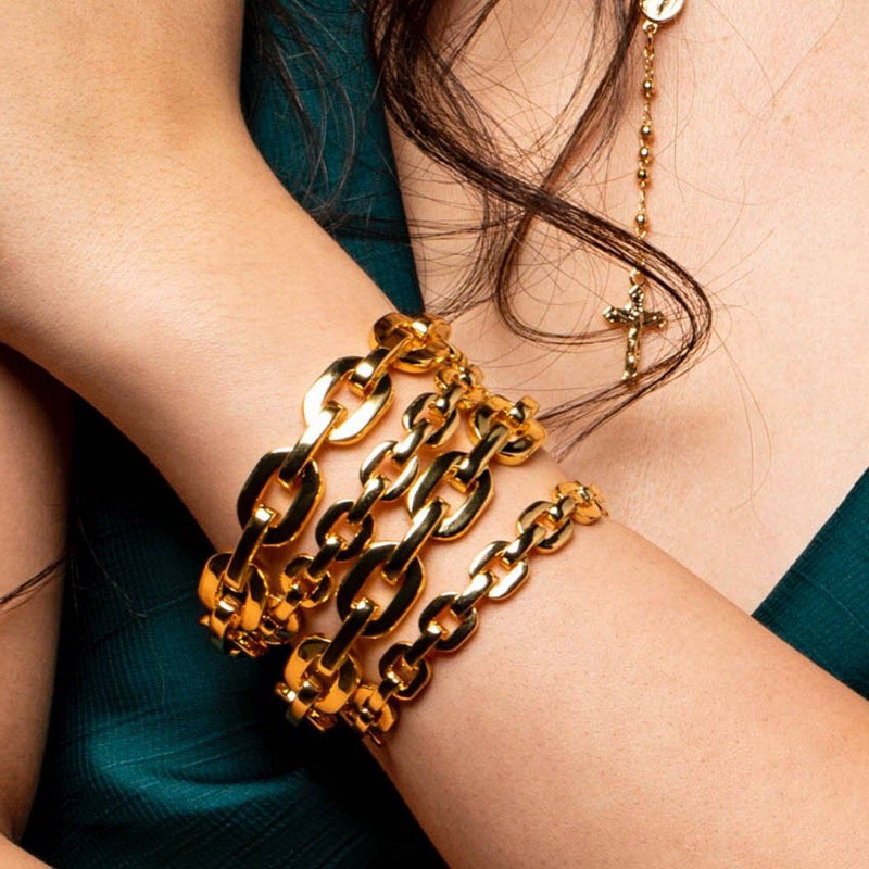 Amazon.com: JEWPARK 8Pcs Gold Chain Bracelet Sets for Women 14K Gold Plated  Dainty Link Paperclip Bracelets Stake Adjustable Layered Metal Link Bracelet  Set Fashion Jewelry: Clothing, Shoes & Jewelry